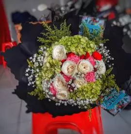 Lio Florist