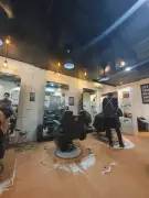 One Way BARBERSHOP Merr