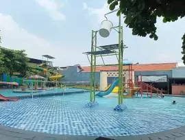 Kolam Renang Primavera