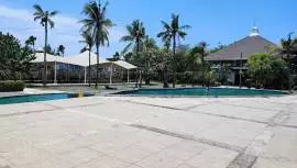 Kolam Renang Royal Clubhouse Surabaya