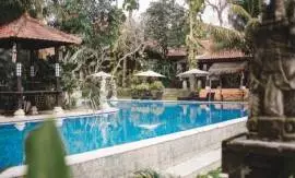 Kolam Renang Hotel Ubud