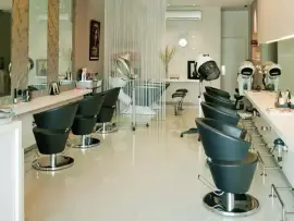 Fenni Lim Salon Surabaya